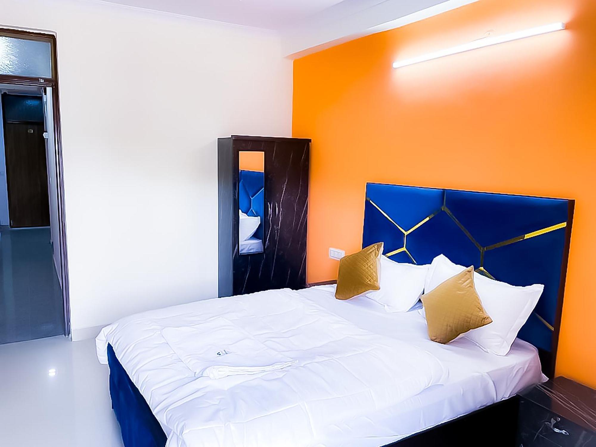 Roomshala 123 Happy Homes- Near Saket Metro Yeni Delhi Dış mekan fotoğraf