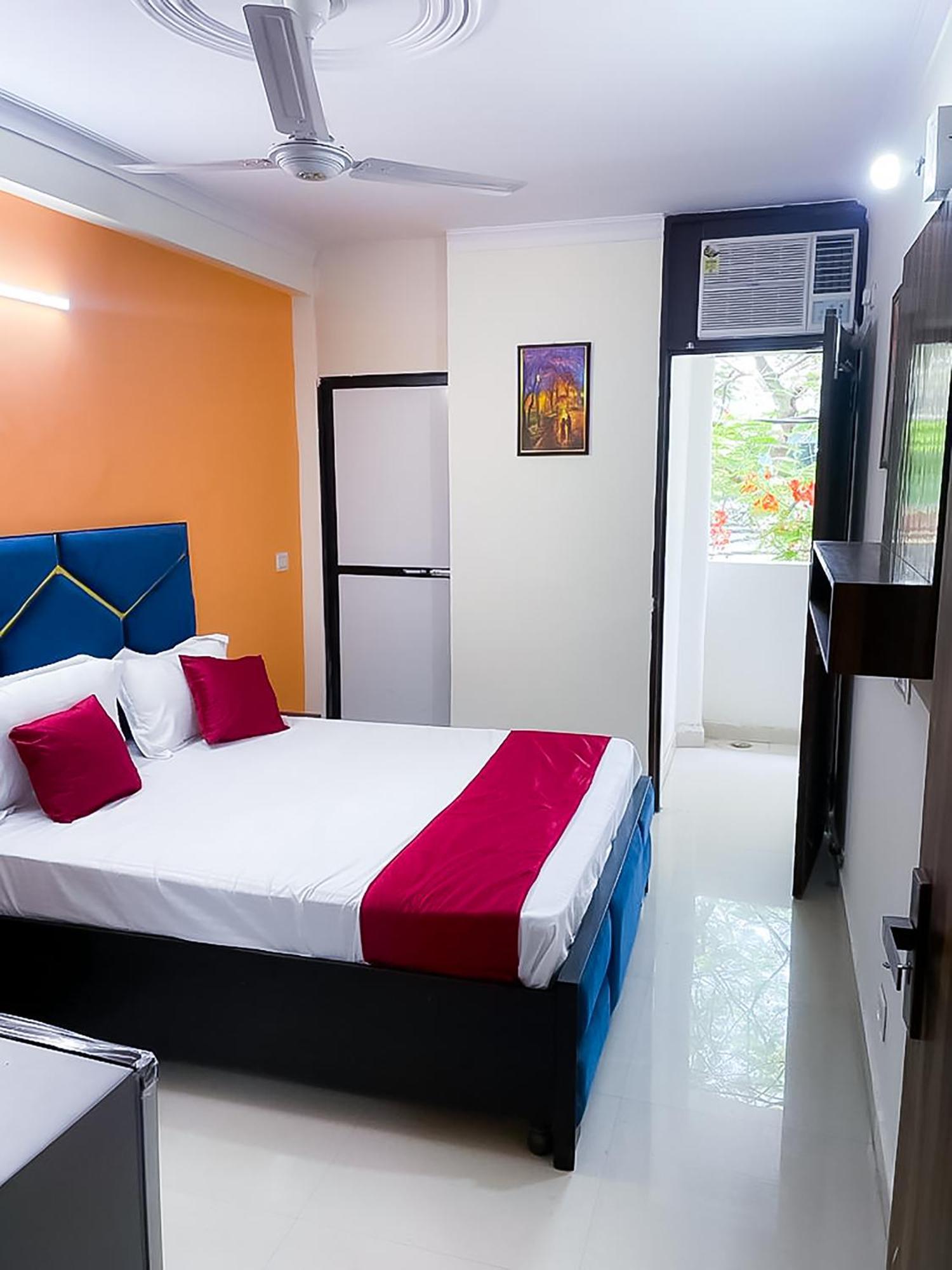 Roomshala 123 Happy Homes- Near Saket Metro Yeni Delhi Dış mekan fotoğraf